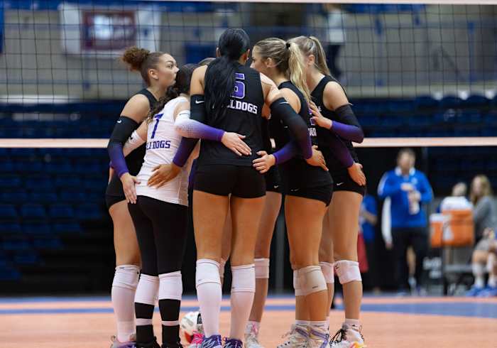 Fayetteville-Conway Volleyball Final__00057